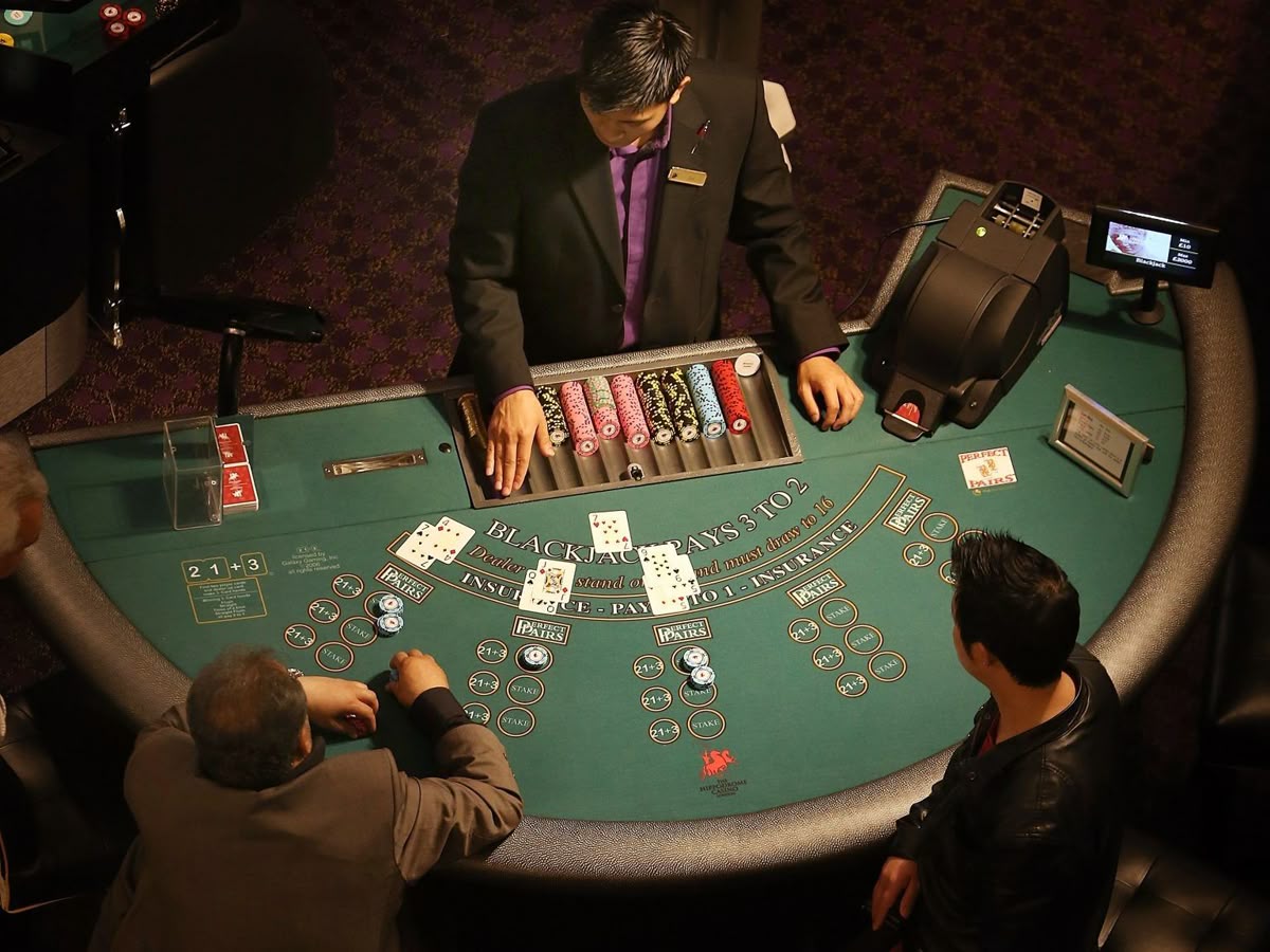 LightningLinkCasino کیسینو میں پوکر گیمز