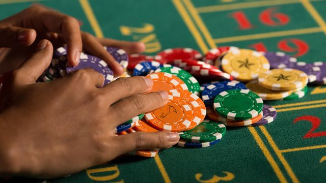 LightningLinkCasino کھلاڑیوں کے لیے لائیو کیسینو سیکشن